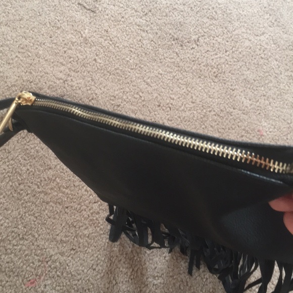 Cute “H&M” Black Fringe Shoulder or Cross Body Bag - Picture 4 of 4